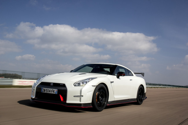 Обои картинки фото автомобили, nissan, datsun, gt-r, nismo, worldwide