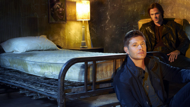 Обои картинки фото кино фильмы, supernatural, jared, padalecki, jensen, ackles