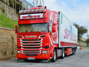 обоя автомобили, scania , выставка, улица, грузовик, седельный, тягач