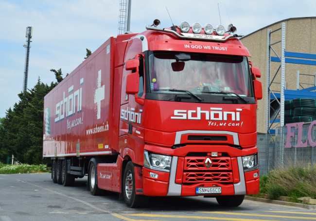 Обои картинки фото автомобили, renault trucks, тягач, седельный, грузовик