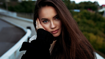 Картинка девушки -+лица +портреты брюнетка взгляд