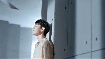 Картинка мужчины xiao+zhan актер рубашка