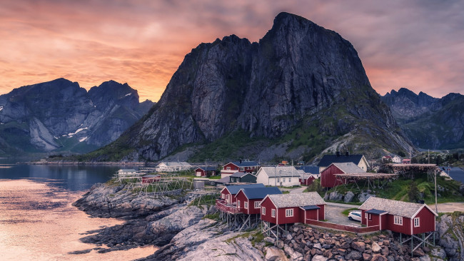 Обои картинки фото города, лофотенские острова , норвегия, горы, фьорд, дома