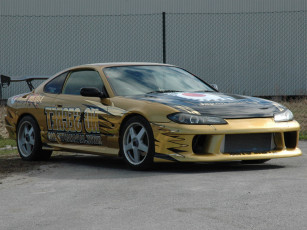 Картинка автомобили nissan datsun