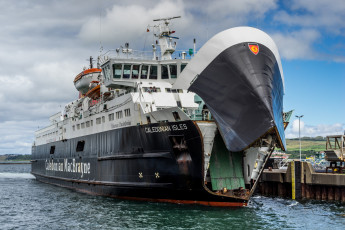 Картинка корабли другое судно причал