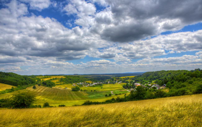 Обои картинки фото природа, пейзажи, небо, дома, поля, германия, пейзаж