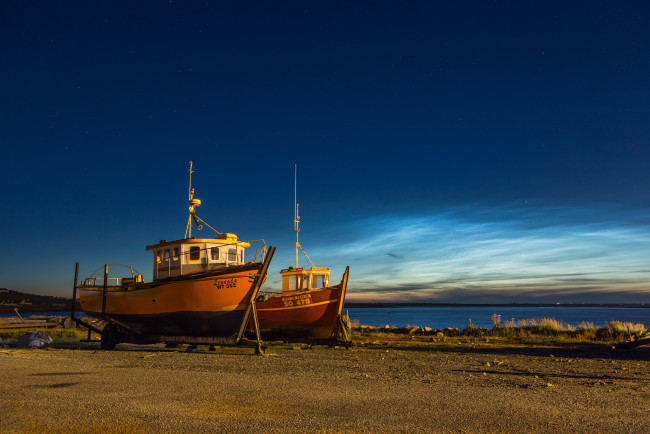 Обои картинки фото корабли, баркасы ,  буксиры, суда, берег