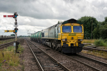 Картинка техника поезда железная дорога рельсы локомотив состав