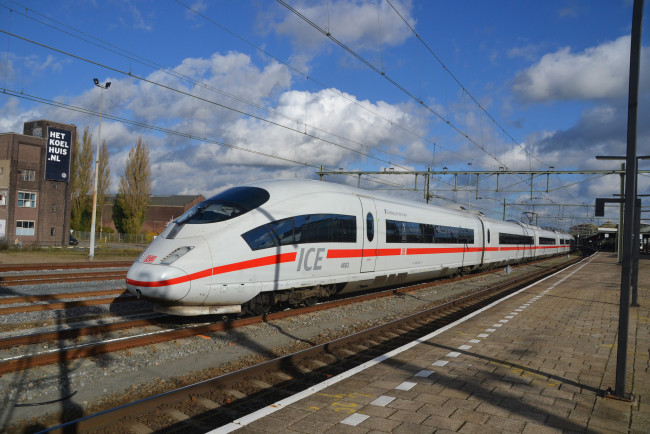 Обои картинки фото техника, поезда, железная, дорога, рельсы, локомотив, состав