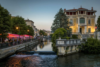 Картинка франция города -+улицы +площади +набережные водоем здания фонари деревья кафе