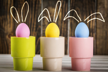 Картинка праздничные пасха стаканы яйцо