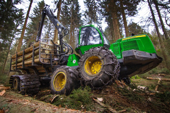 Картинка техника лесоповалочная+техника лесозаготовка