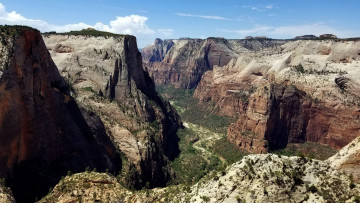 Картинка природа горы ущелье