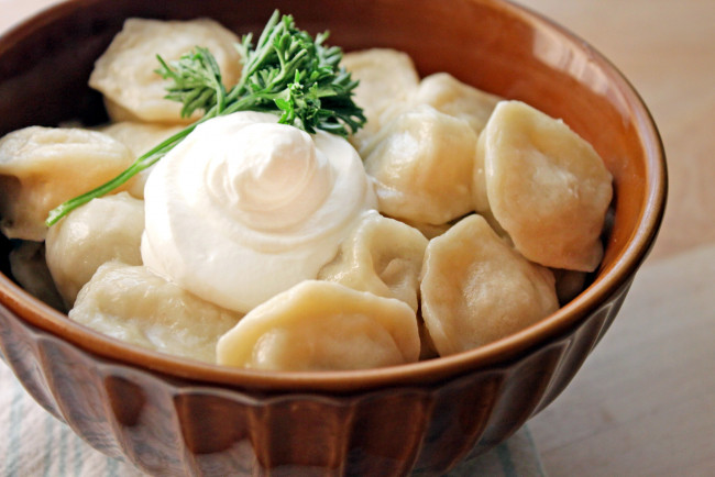 Обои картинки фото еда, пельмени,  манты,  вареники