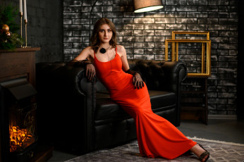 Картинка сексуальная+девушка девушки -+брюнетки +шатенки девушка женщина шатенка темноволосая сексуальная модель звезда позирует разная обувь верхняя стильная одежда нижнее эротическое бельё трусы лифчик колготки чулки аксессуары макияж и множество элементов на фотографии