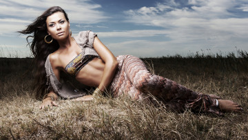 Картинка -Unsort+Брюнетки+Шатенки девушки unsort брюнетки шатенки трава