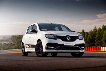 Картинка автомобили renault светлый 2015г sandero r s