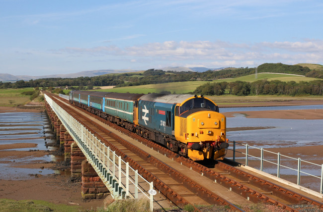 Обои картинки фото техника, поезда, железная, состав, локомотив, рельсы, дорога