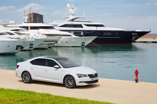 Обои картинки фото автомобили, skoda, 2015г, klement, laurin, superb