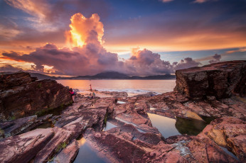 Картинка природа побережье закат скалы озеро горы