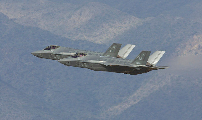 Обои картинки фото авиация, боевые самолёты, lightning, ii, f-35b, полет, бомбардировщики, истребители