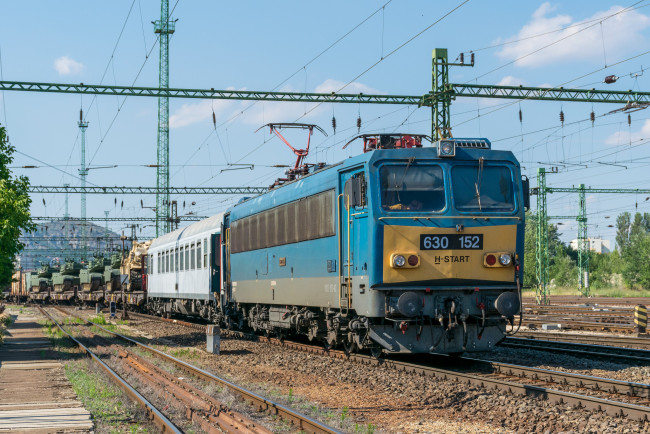 Обои картинки фото техника, электровозы, локомотив, состав