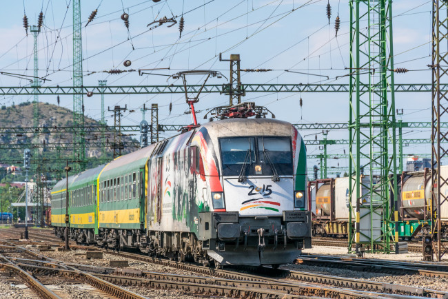 Обои картинки фото техника, электровозы, состав, локомотив