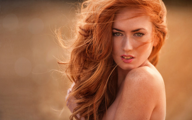 Обои картинки фото jenny o`sullivan, девушки, jenny, osullivan, девушка, модель, красотка, рыжеволосая, поза, сексуальная, взгляд, причёска, актриса