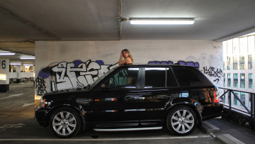 Картинка автомобили -авто+с+девушками land rover range