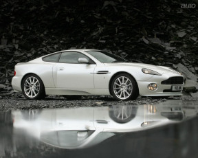 Картинка автомобили aston martin