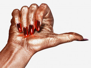 Картинка разное руки