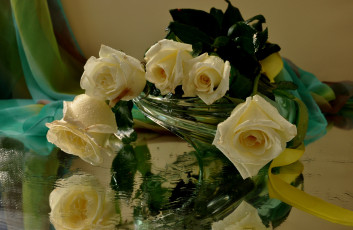 Картинка авт nezabudka fn цветы розы отражение