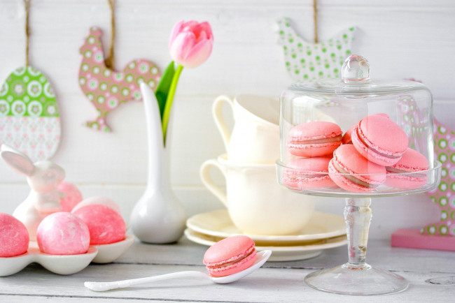 Обои картинки фото еда, пирожные, кексы, печенье, тюльпан