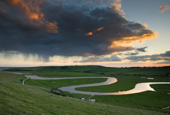 Картинка природа реки озера небо река облака луг