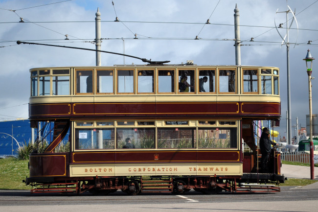 Обои картинки фото техника, трамваи, трамвай, рельсы, транспорт