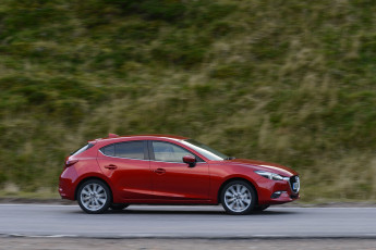 Картинка автомобили mazda uk-spec hatchback mazda3