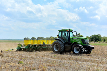 Картинка техника тракторы 7215 agrale