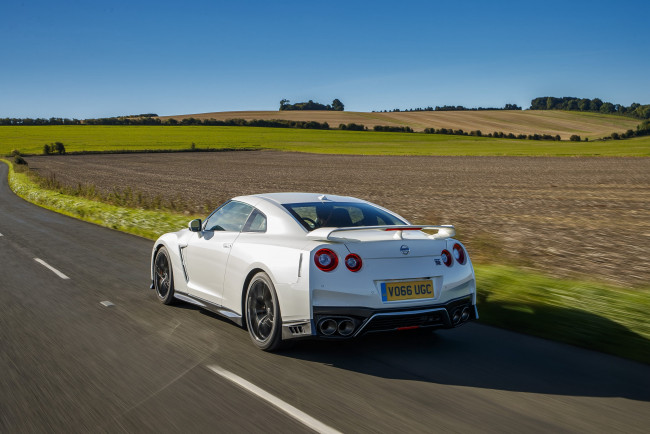 Обои картинки фото автомобили, nissan, datsun, gt-r, 2016г, uk-spec