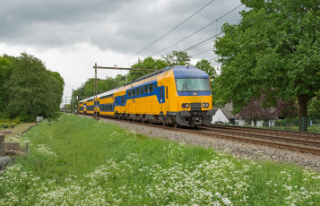 Картинка техника электровозы локомотив состав