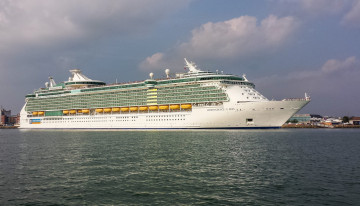 Картинка independence+of+the+seas корабли лайнеры круиз лайнер