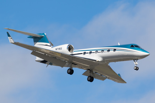 Обои картинки фото gulfstream g-iv, авиация, пассажирские самолёты, авиаперевозчик