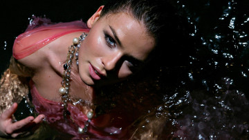 Картинка девушки -unsort+ лица +портреты вода бусы брюнетка лицо