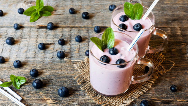 Обои картинки фото еда, мороженое,  десерты, йогурт