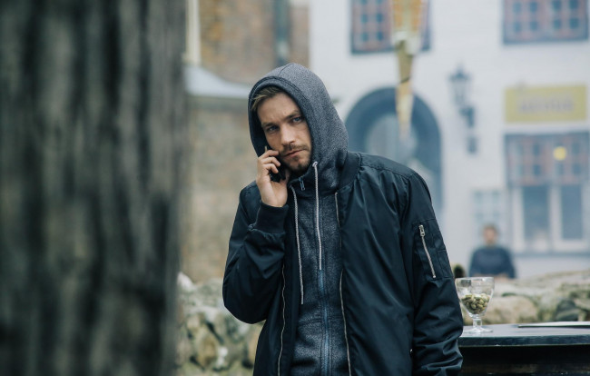 Обои картинки фото герой , 2019, кино фильмы, -unknown , другое, герой, александр, петров, криминал, боевик, комедия, триллер