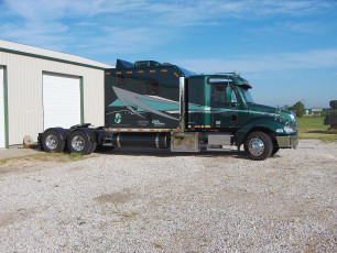 Картинка fred автомобили freightliner