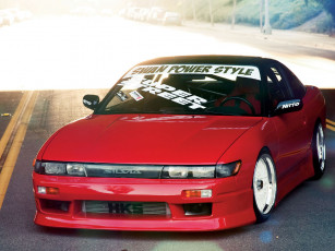 Картинка автомобили nissan datsun