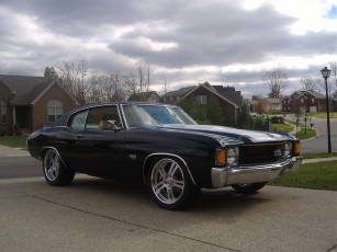 Картинка автомобили выставки уличные фото