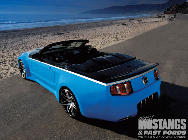 Обои картинки фото 2010, ford, mustang, gt, convertible, автомобили