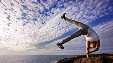 Картинка мужчины unsort море облака