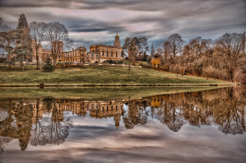 Картинка города -+дворцы +замки +крепости замок строение небо озеро отражение облака деревья осень